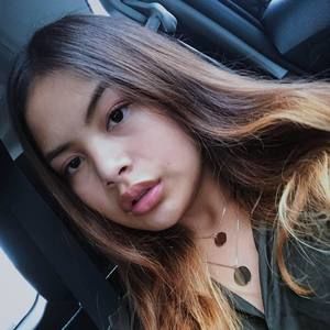 Meet your Posher, Zoie